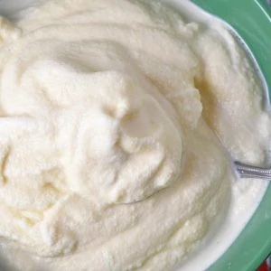 cropped-Homemade-Vanilla-Ice-Cream-1.jpg