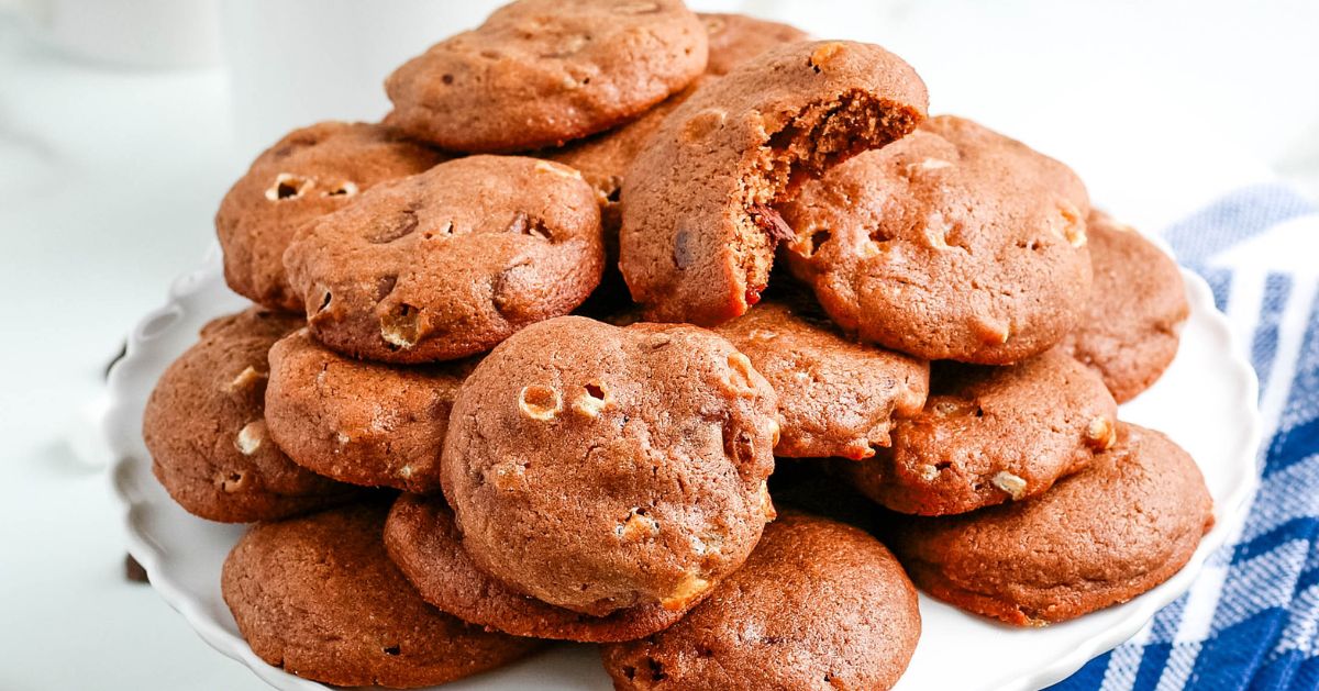 Quick & Easy Hot Cocoa Cookies Recipe for the Holidays